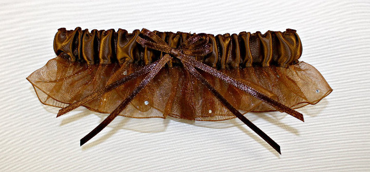 Chocolate Garter with Crystals